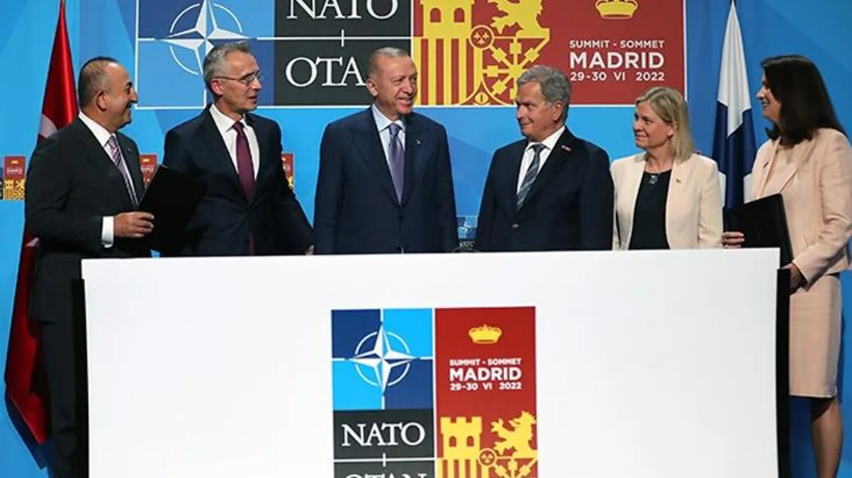 İspanya'nın başşehri Madrid'deki NATO