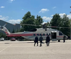 Binali Yıldırım’ı taşıyan helikopter, pilotun rahatsızlanması nedeniyle Bilecik’e acil indi