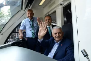 Bursa’da T2 tramvay sınırı Binali Yıldırım’ın iştirakiyle açıldı