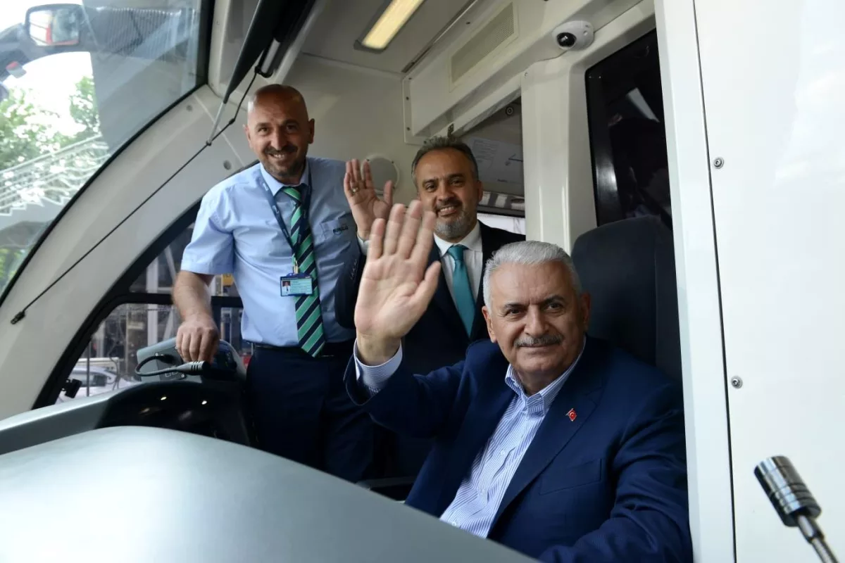 Bursa'da Kent Meydanı-Terminal ortasındaki