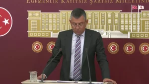 CHP’li Özel’den Bakan Koca’ya: “Kusurunla, Ayıbınla, Günahınla Otur Be Adam. Kemal Bey’in Hüznünün Yüzde 1’ini Hissetsen, Şu Tek Adam Rejiminde…