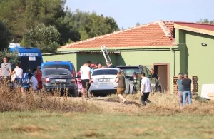 Fen Bilimleri Dershaneleri kurucusu Nazmi Arıkan ve sürücüsü, çiftlik meskeninde bıçaklanarak öldürüldü