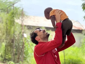 Kamerunlu göçmenlerin kampına birinci Türkiye ulaştı