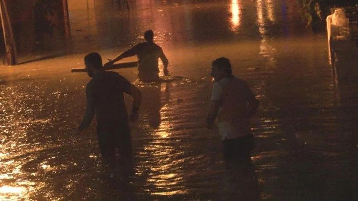 İstanbul'da tesirli olan sağanak