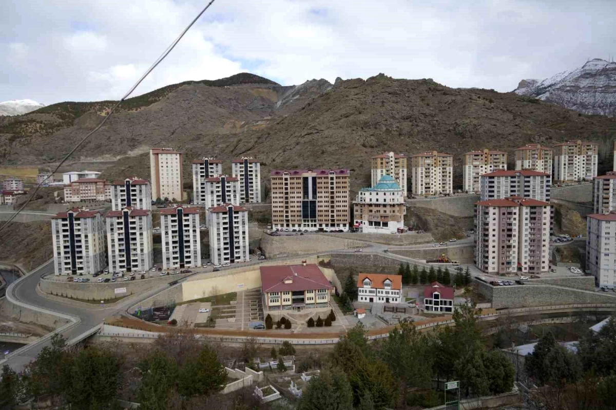 Gümüşhane’de Oltanbey Mahallesi’nde 10 muhtar adayı tartışması