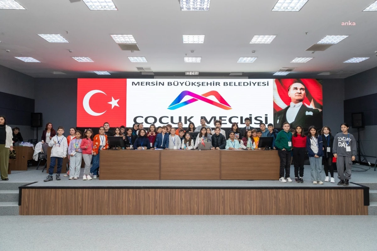 Mersin Büyükşehir Belediyesi Çocuk Meclisi Birinci Toplantısını Gerçekleştirdi