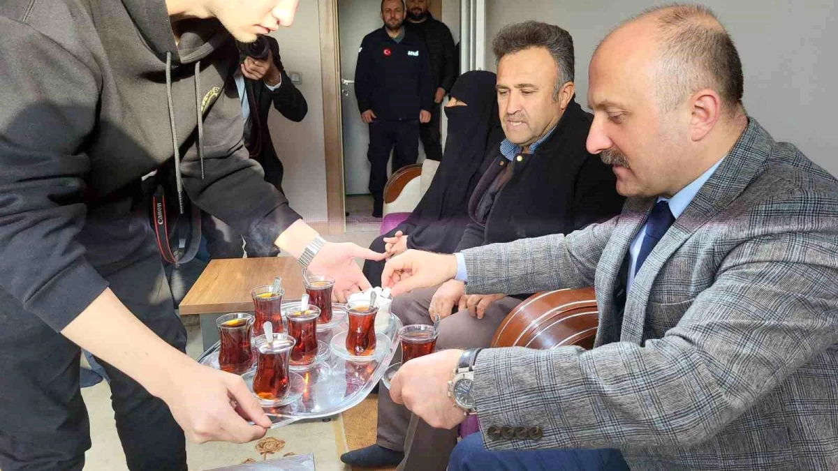 Adıyaman’da Depremzedelerin Birinci Konuğu Vali Osman Varol Oldu