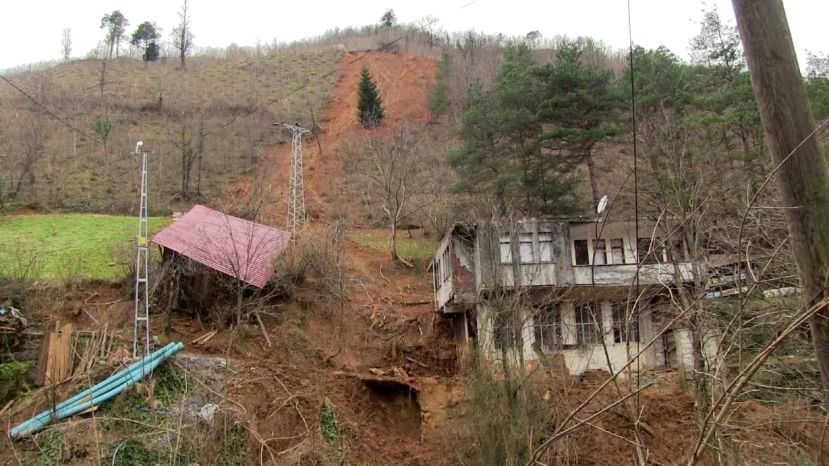 Artvin Borçka’da Sel Sonrası Taşkın Riski İçin Çalışmalar Sürüyor