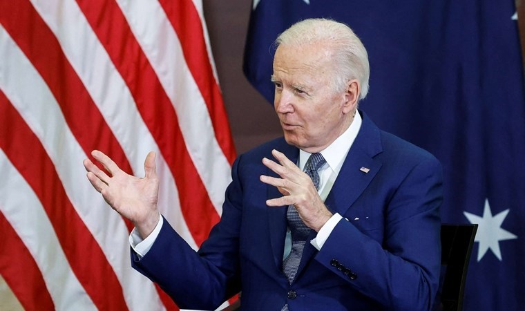 Biden ön seçimde rahat kazandı