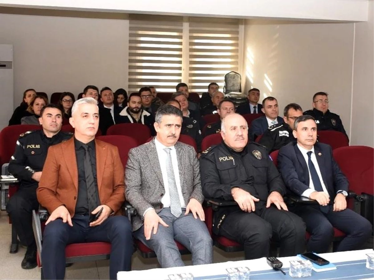 Erzincan’da polis gruplarına seçim güvenliği eğitimleri verildi