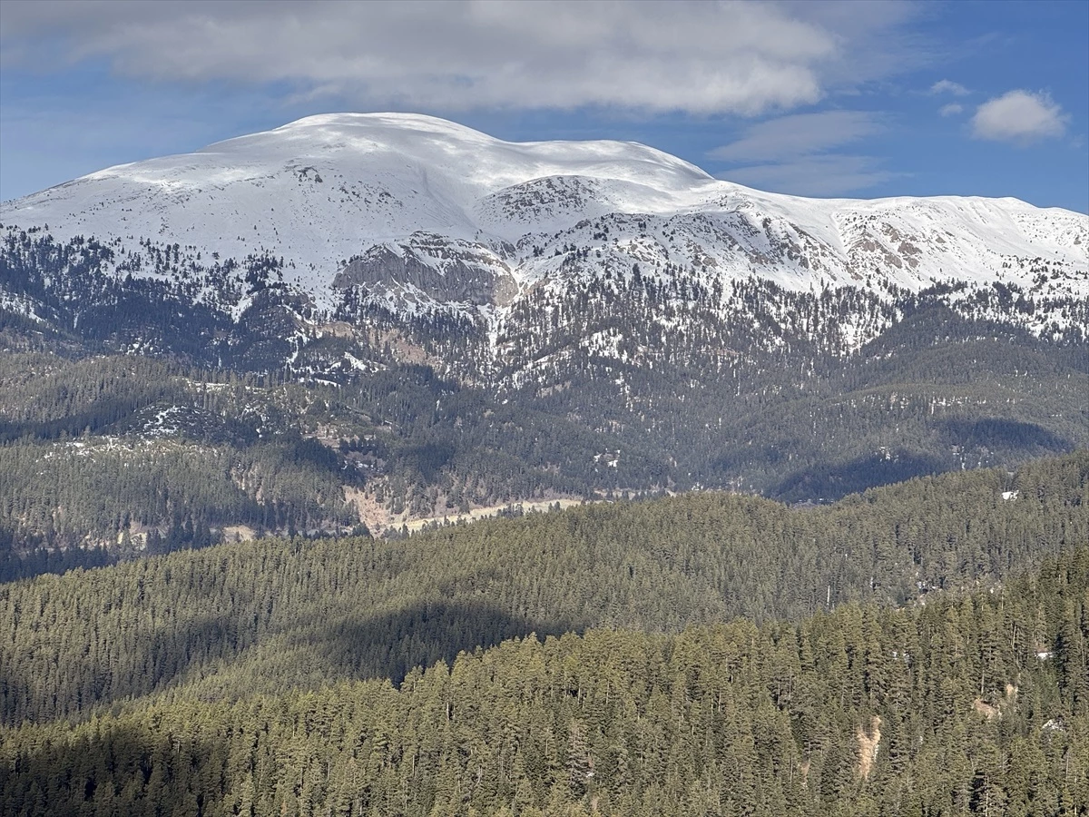 Ilgaz Dağı’ndaki Kayak Merkezi’nde Dönemin Erken Bitmesi Telaşı