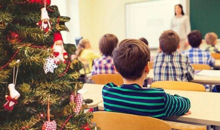 Ulusal Eğitim Bakanlığı, Noel, Cadılar Bayramı, Paskalya kutlamalarını maksat aldı