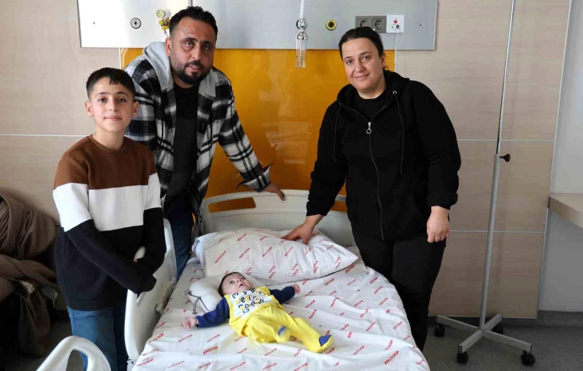 27 Haftalık Bebek Kuvözden Çıktı