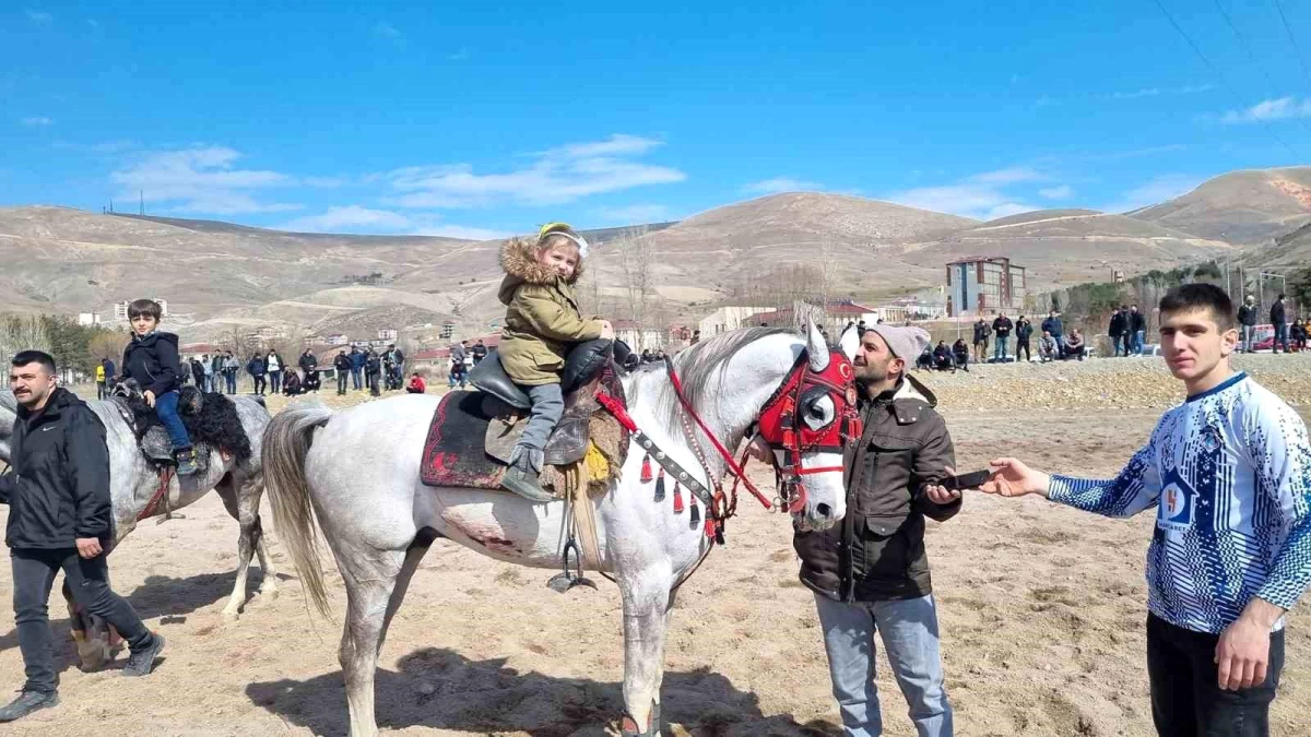 Bayburt’ta Cet Sporu Cirit Karşılaşmaları Düzenlendi