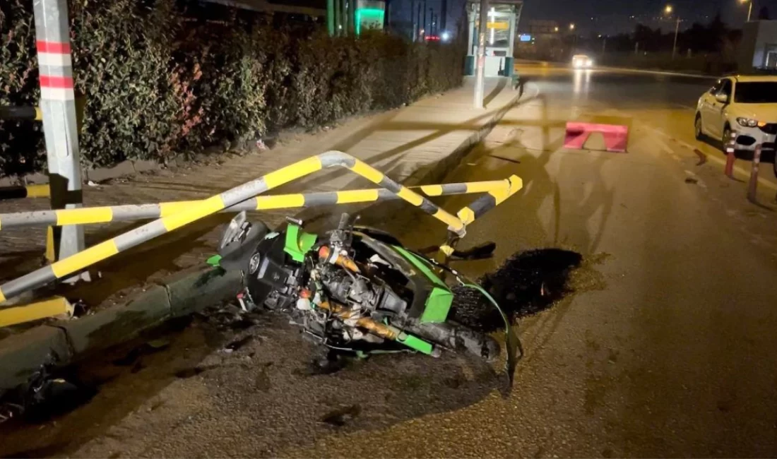 Bursa’da Motosiklet Hafif Ticari Araçla Çarpıştı