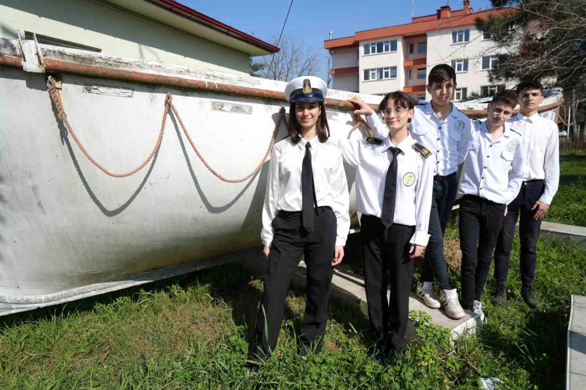 Samsun’da Meslek Lisesi Öğrencileri Denizlerde Kaptanlık Yapmak İçin Eğitim Alıyor