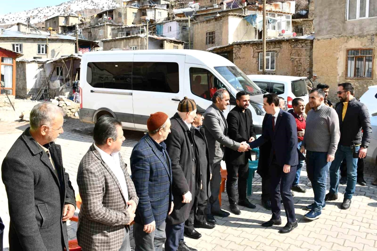 Van’ın Çatak Kaymakamı Sercan Sakarya, kapılarının her vakit halka açık olduğunu belirtti